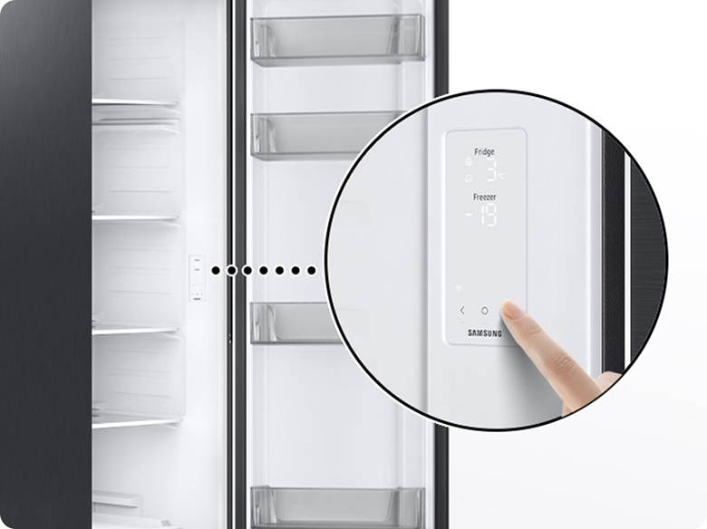 Tủ lạnh Samsung Inverter 578 lít RS57DG410EB4SV - Bảng điều khiển kết hợp đèn LED hiện đại